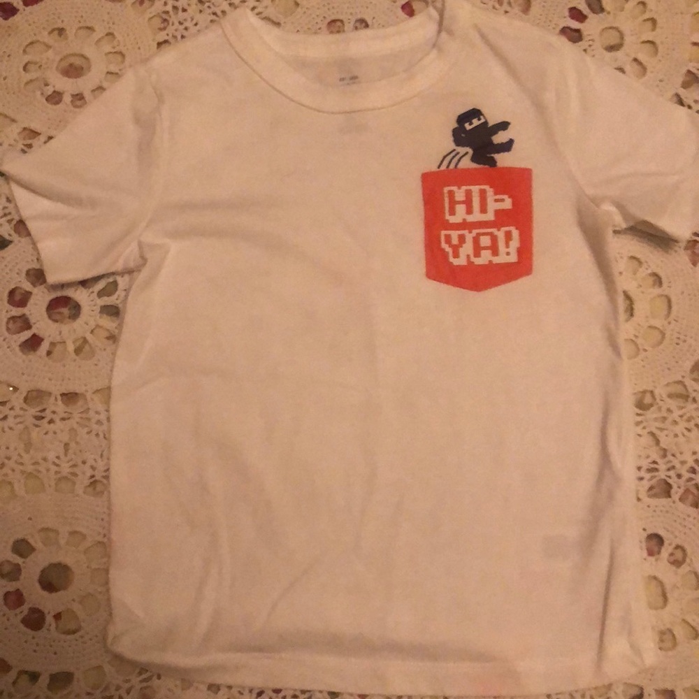 Boys 3T graphic tshirt